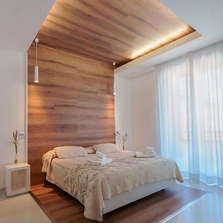 קליארי Lumiere Rooms - Eja Sardinia מראה חיצוני תמונה