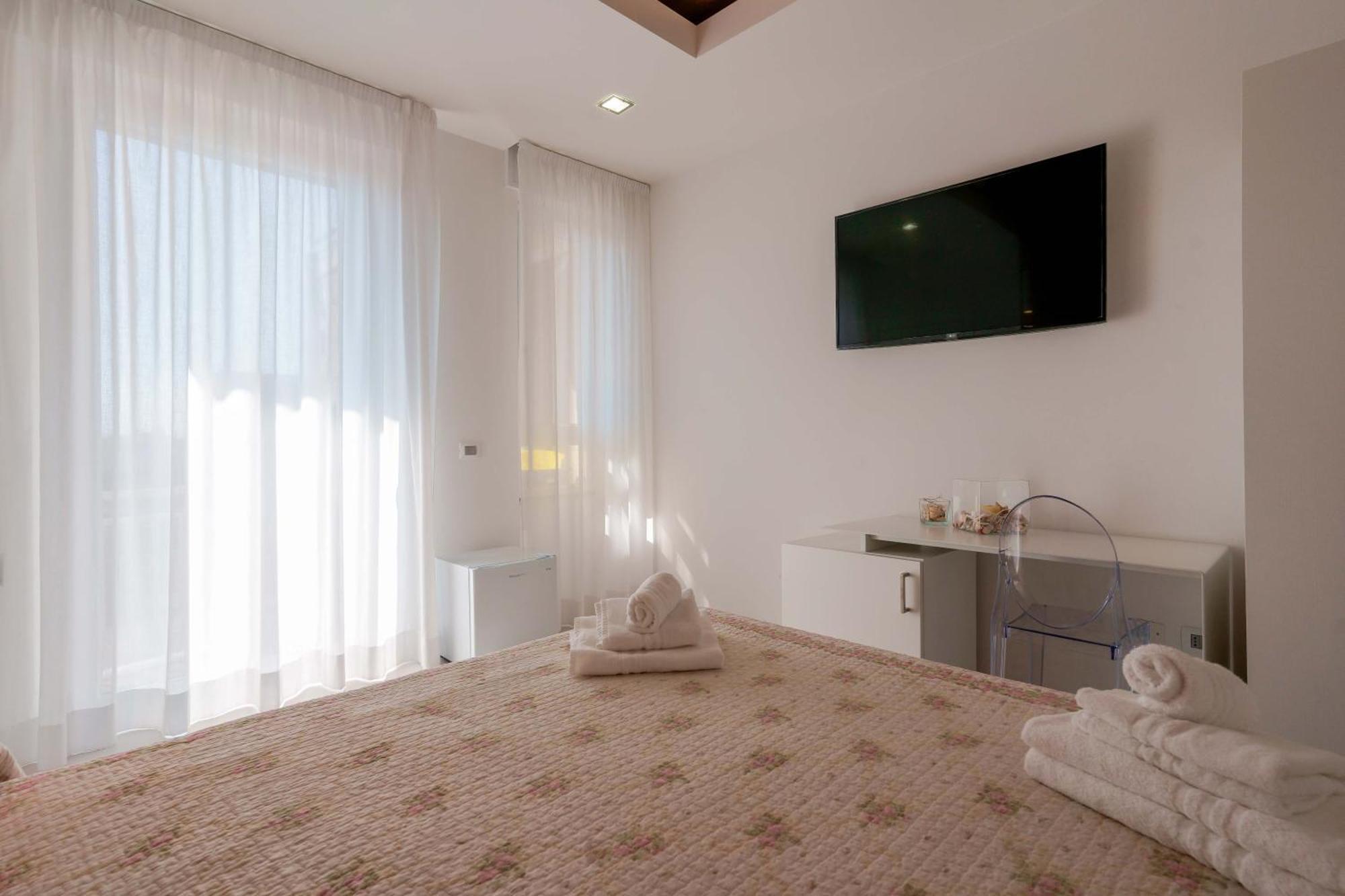 קליארי Lumiere Rooms - Eja Sardinia מראה חיצוני תמונה